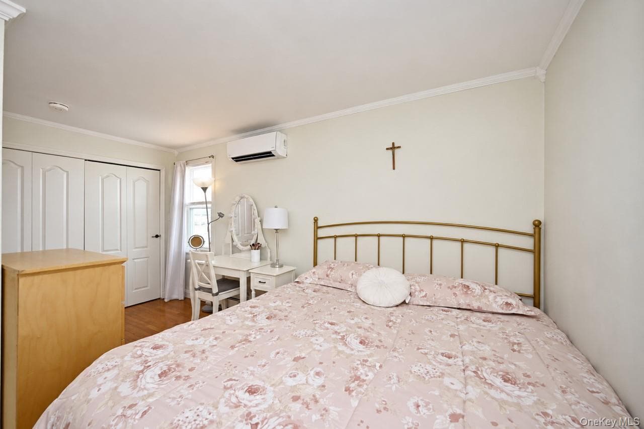 108 E 6th Road thumbnail 12