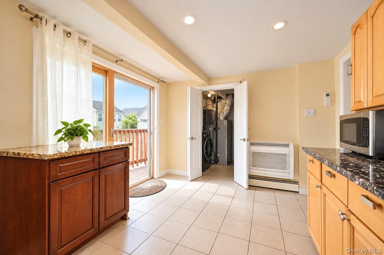 108 E 6th Road thumbnail 8