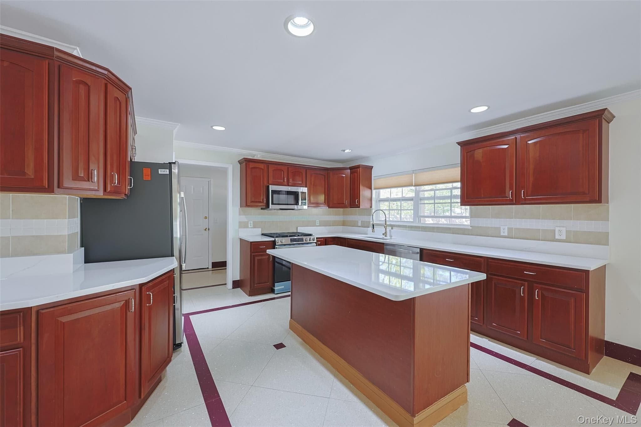 3 Sander Court thumbnail 24