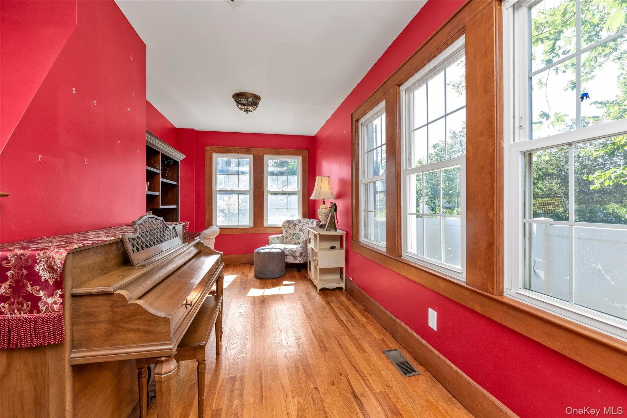 238 Burtis Avenue thumbnail 13