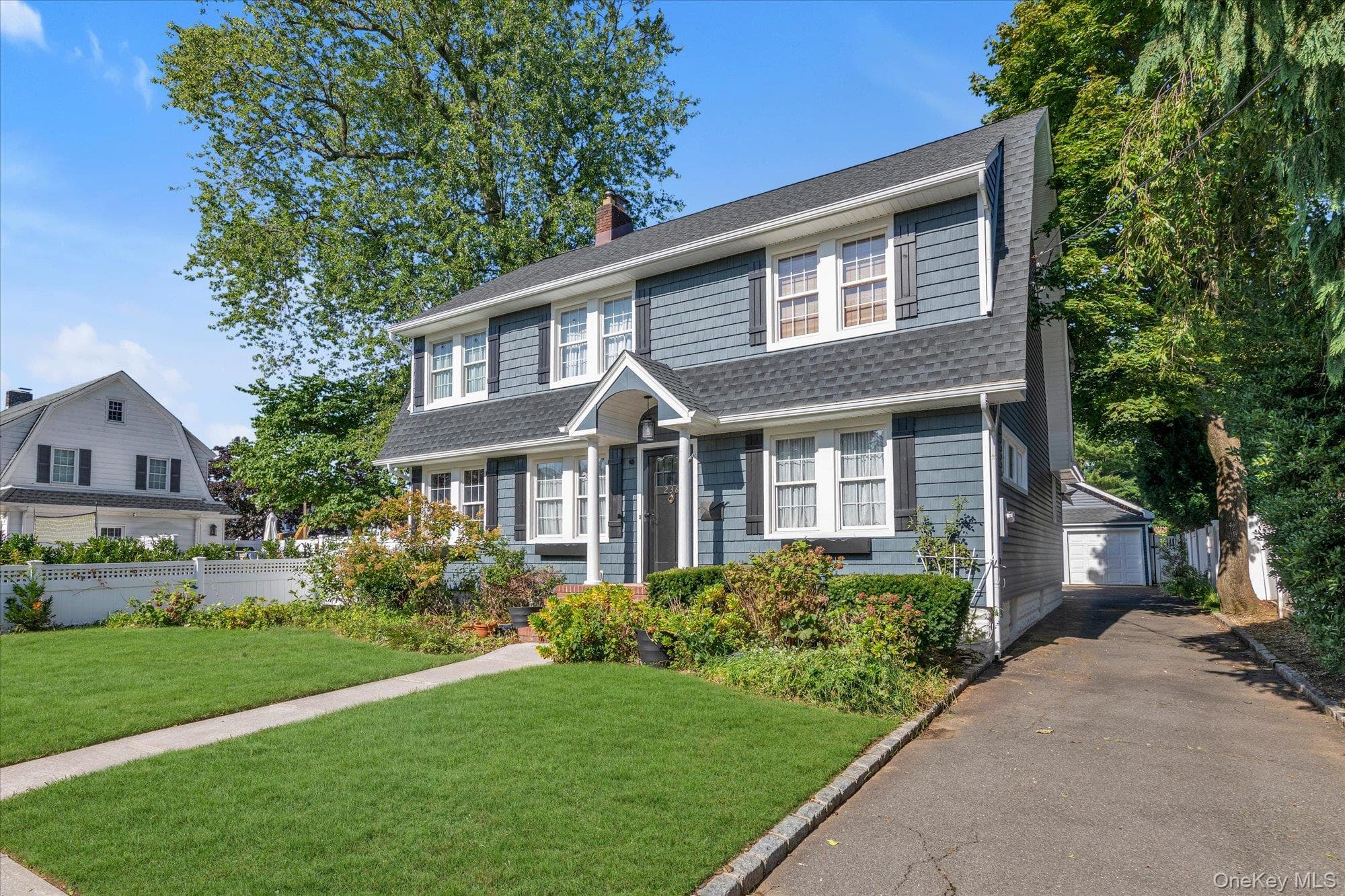 238 Burtis Avenue thumbnail 25