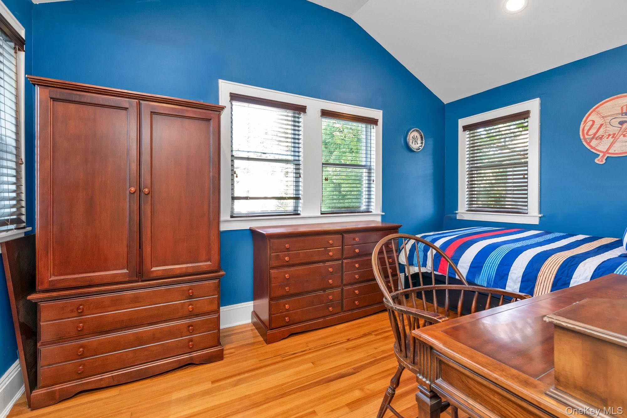 238 Burtis Avenue thumbnail 21