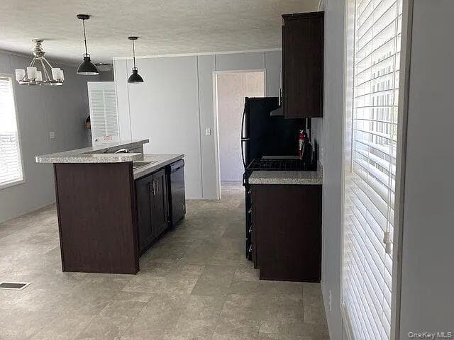 33 Tiger Lily Drive thumbnail 16