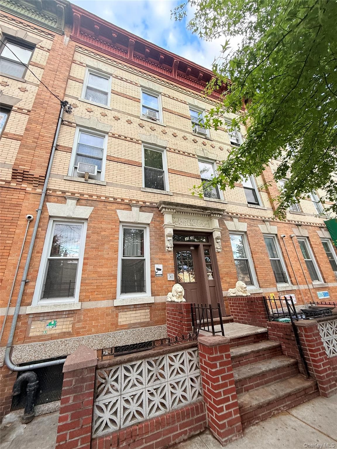 3022 44th Street, Astoria