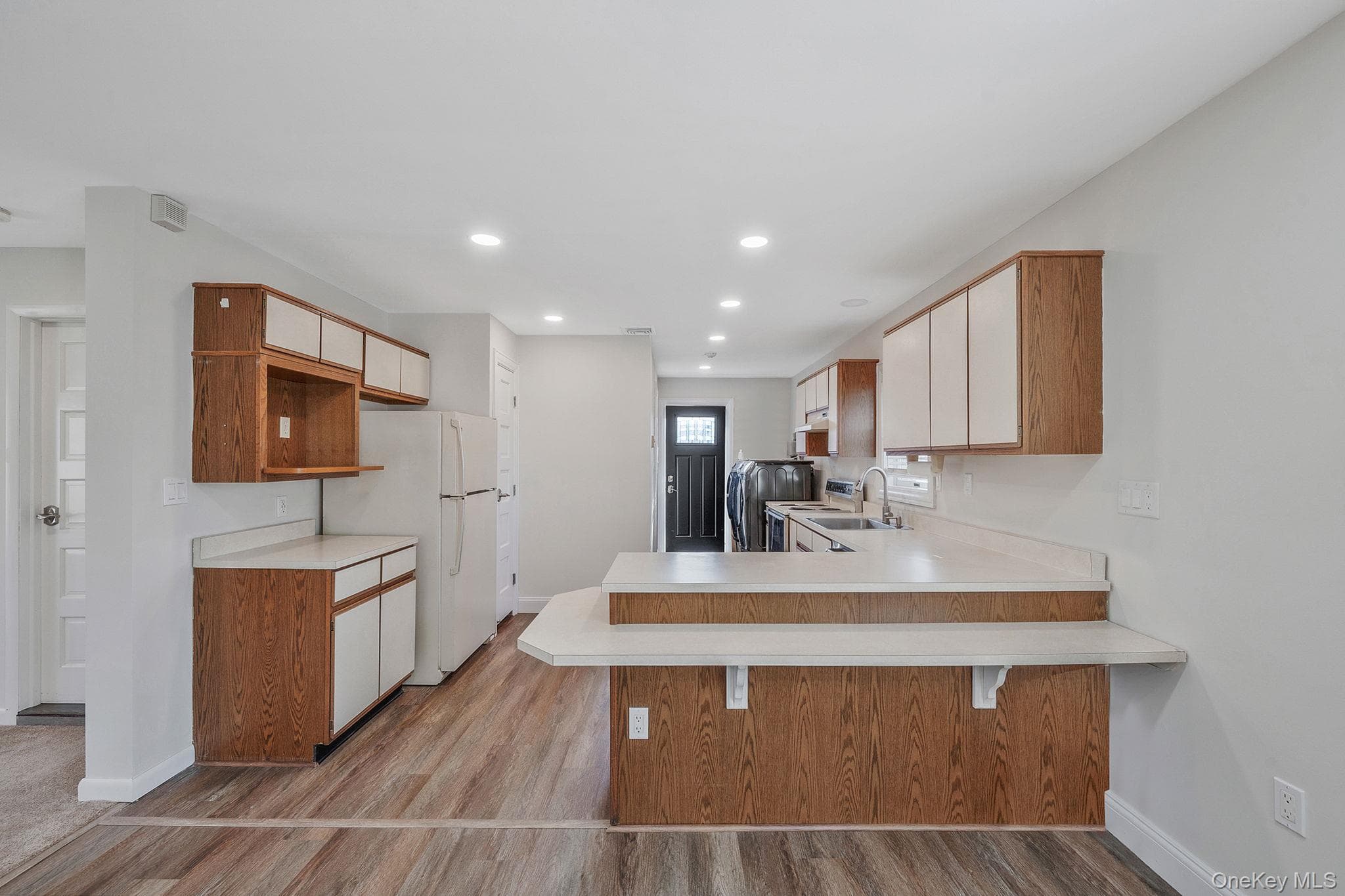 72 Locust Avenue thumbnail 13