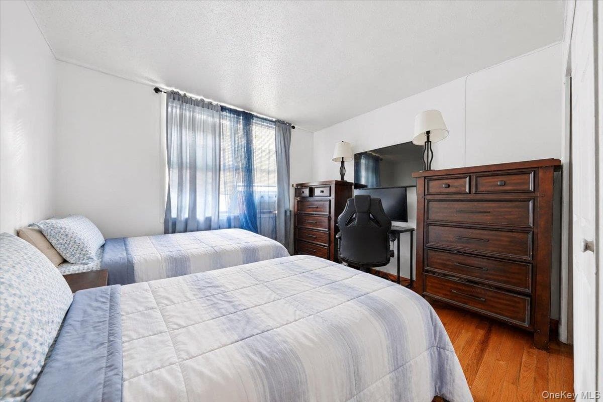 410 E 155th Street thumbnail 13