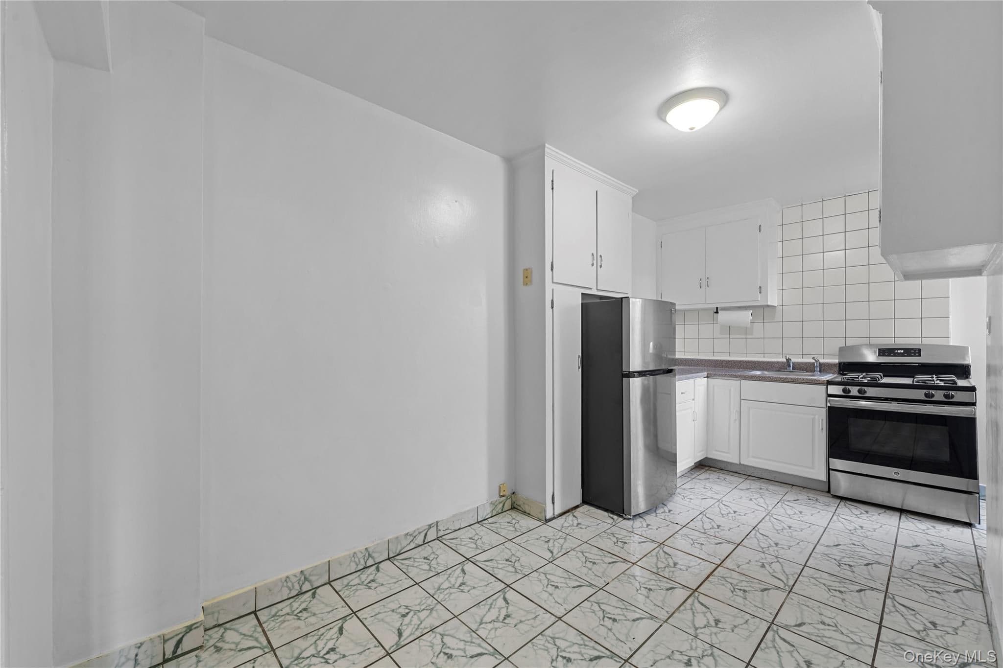 3726 87th St ST Unit: 6A thumbnail 15