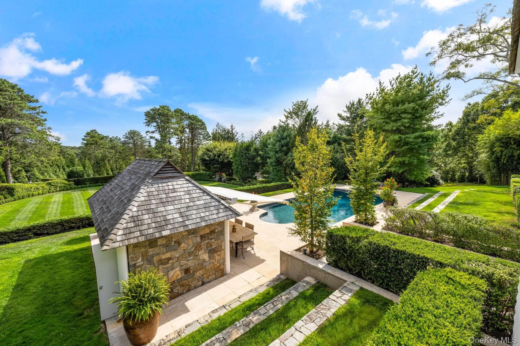 20 Hillside Road thumbnail 21