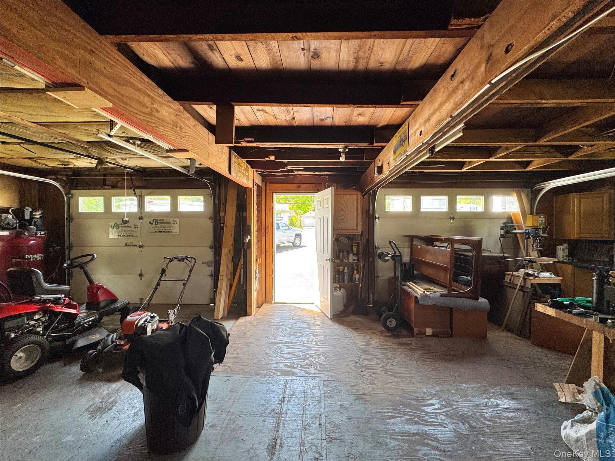 470 W Main Street thumbnail 36
