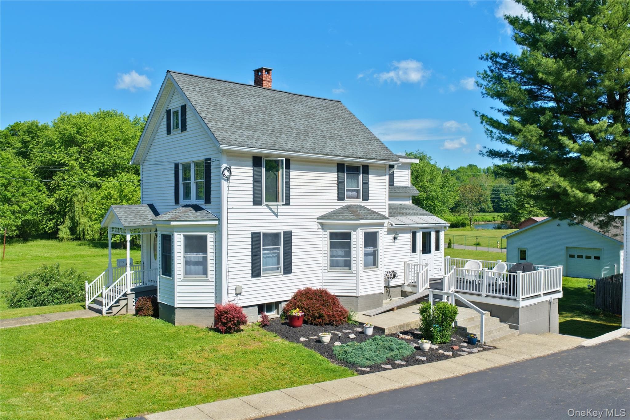 470 W Main Street thumbnail 2
