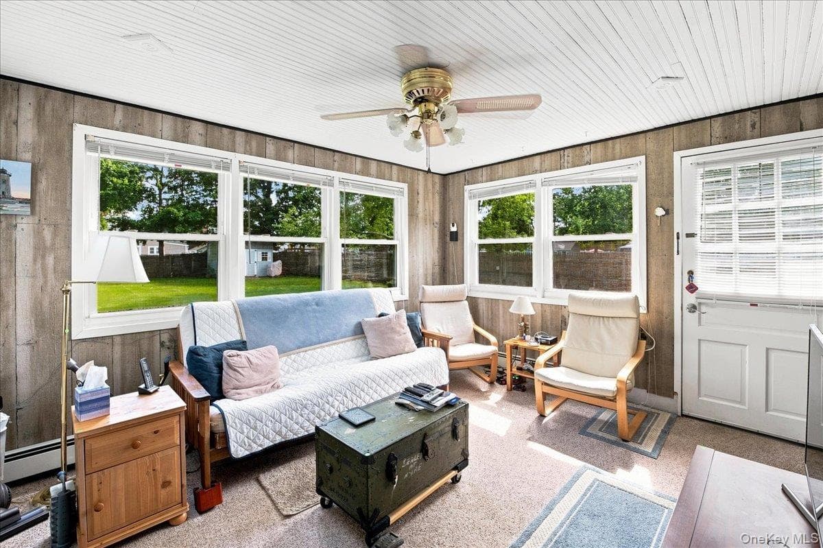 297 Maple Avenue thumbnail 9