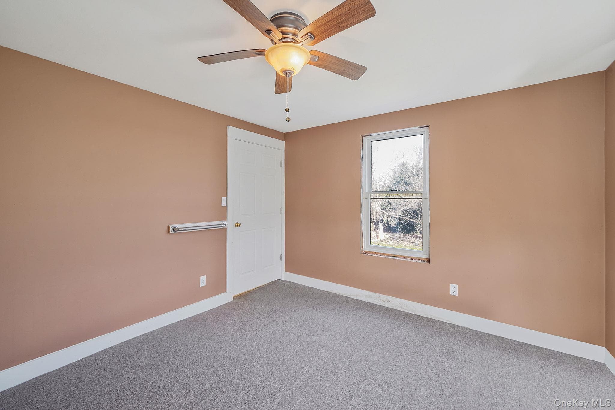 5528 Sound Avenue thumbnail 32