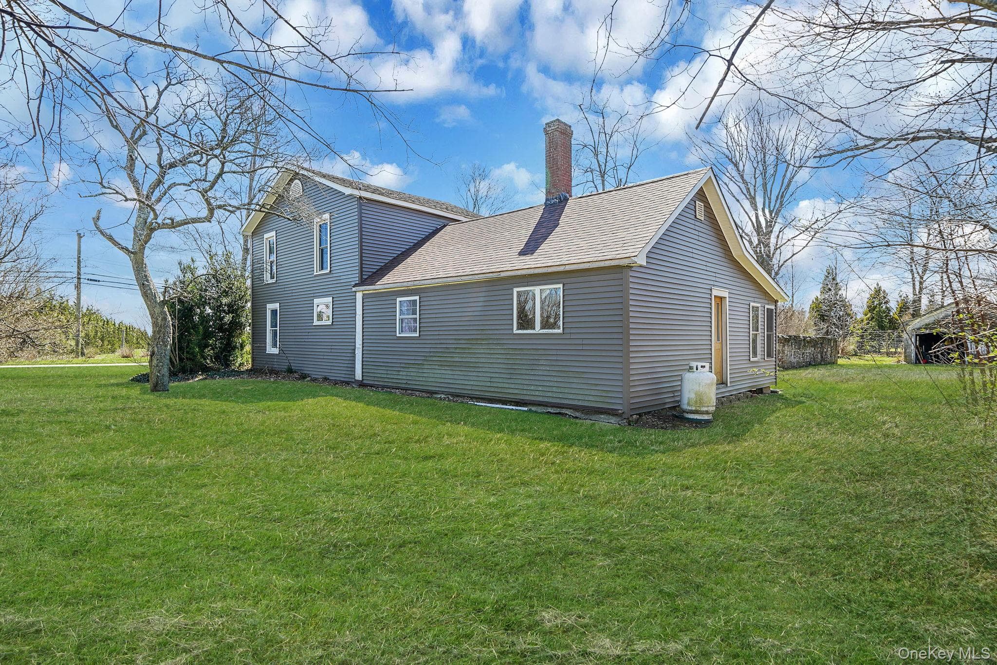 5528 Sound Avenue thumbnail 7