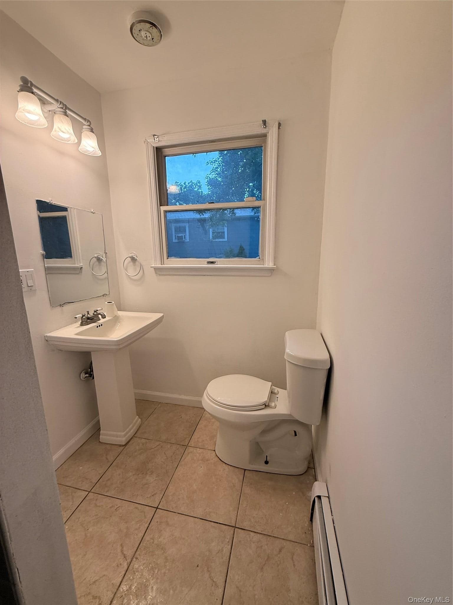 13 Hampton Avenue thumbnail 8