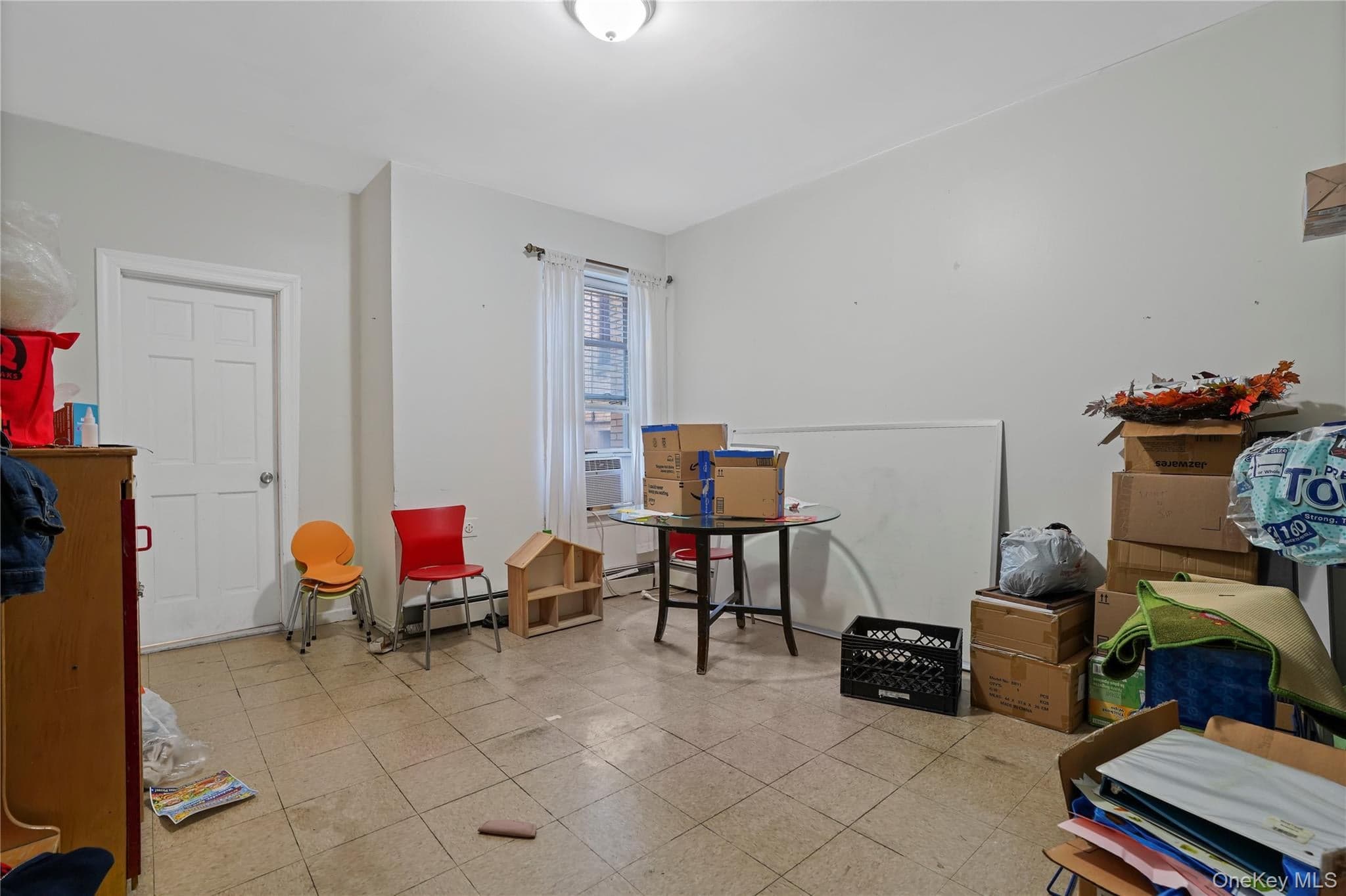309 Bedford Park Boulevard thumbnail 14
