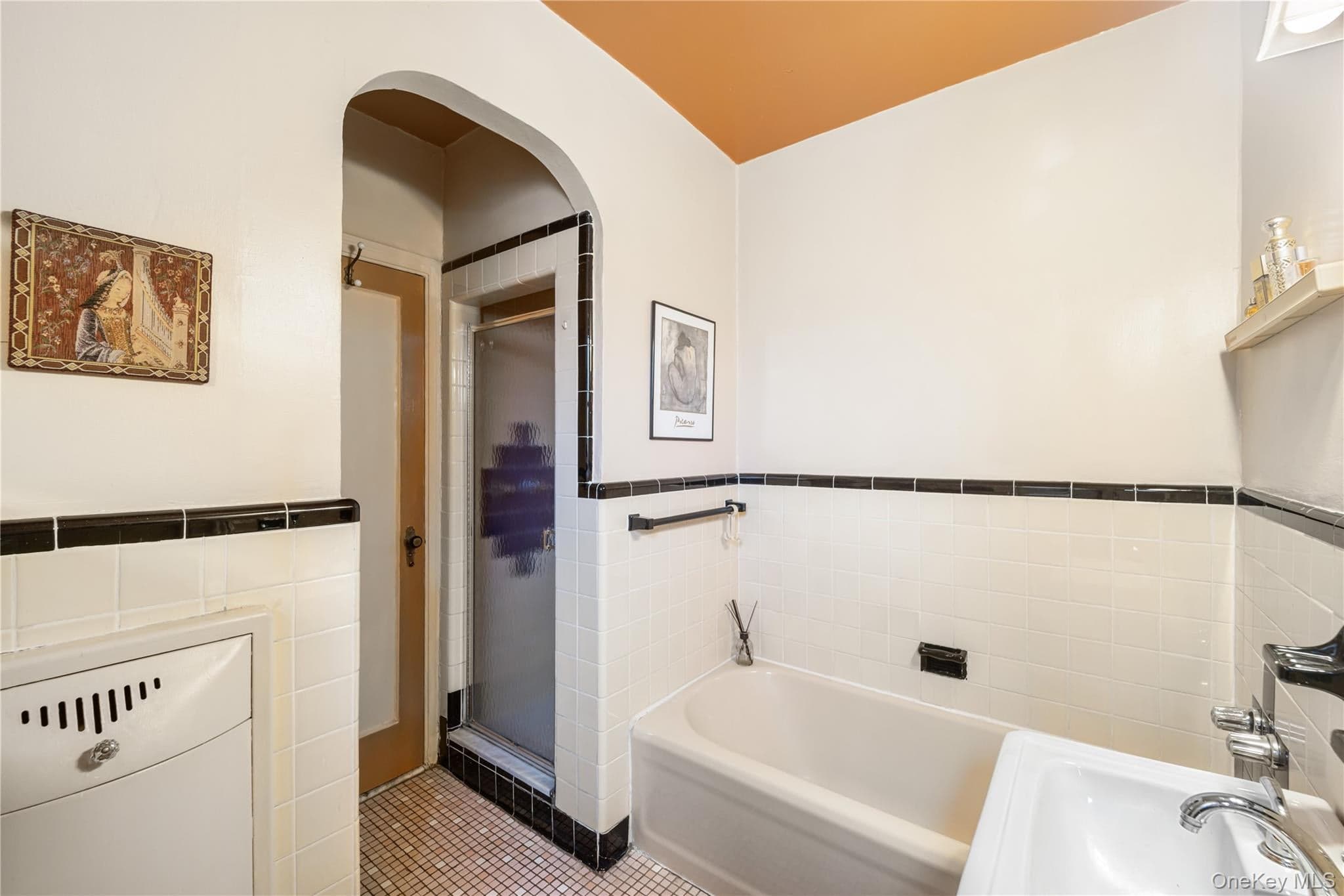 34-24 82nd Street Unit: 6N thumbnail 8