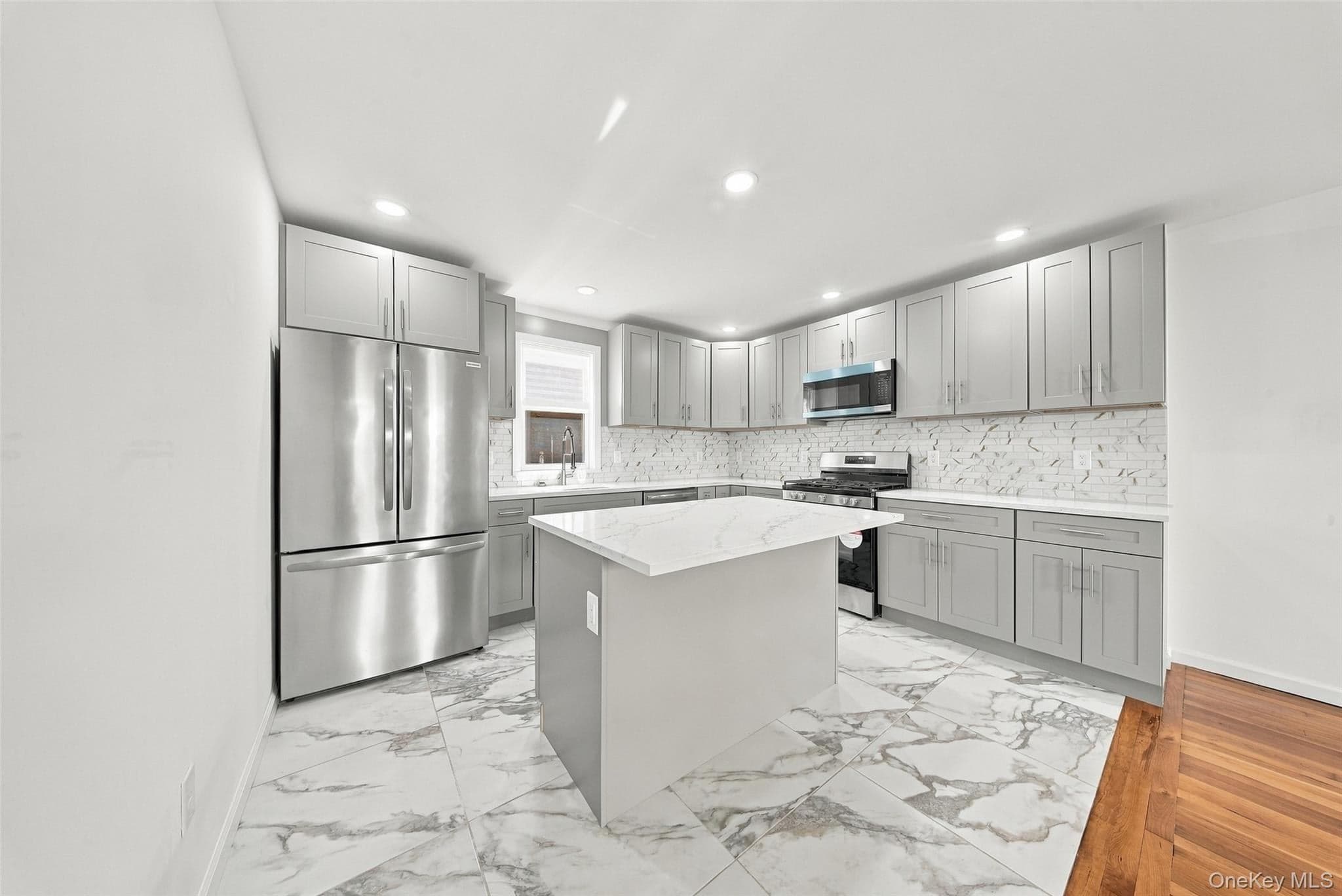 210 W Main Street thumbnail 17