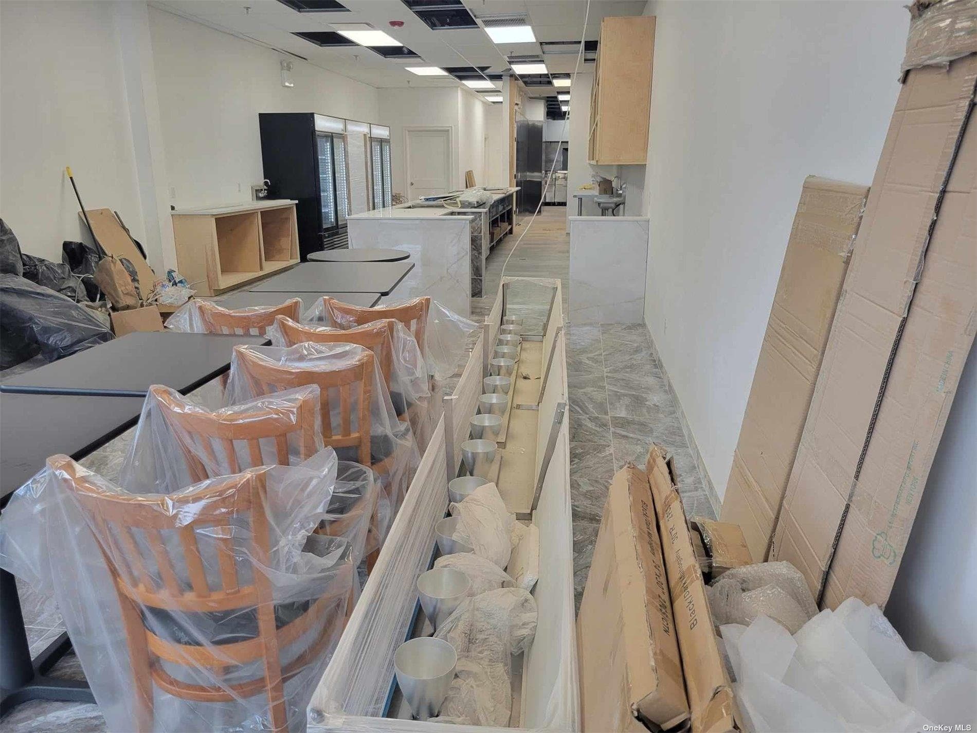 472 Suffolk Avenue Unit: A thumbnail 7