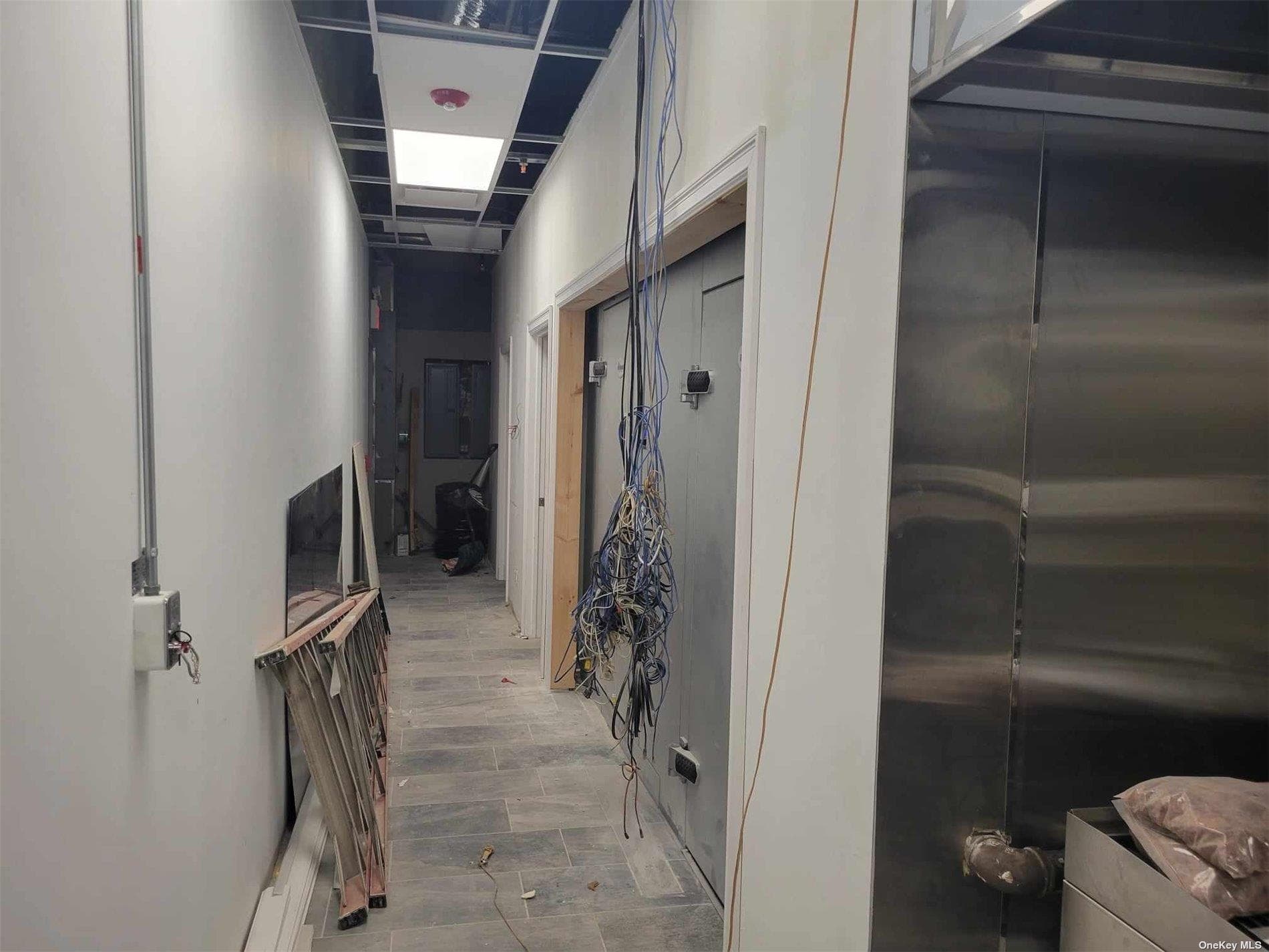 472 Suffolk Avenue Unit: A thumbnail 13