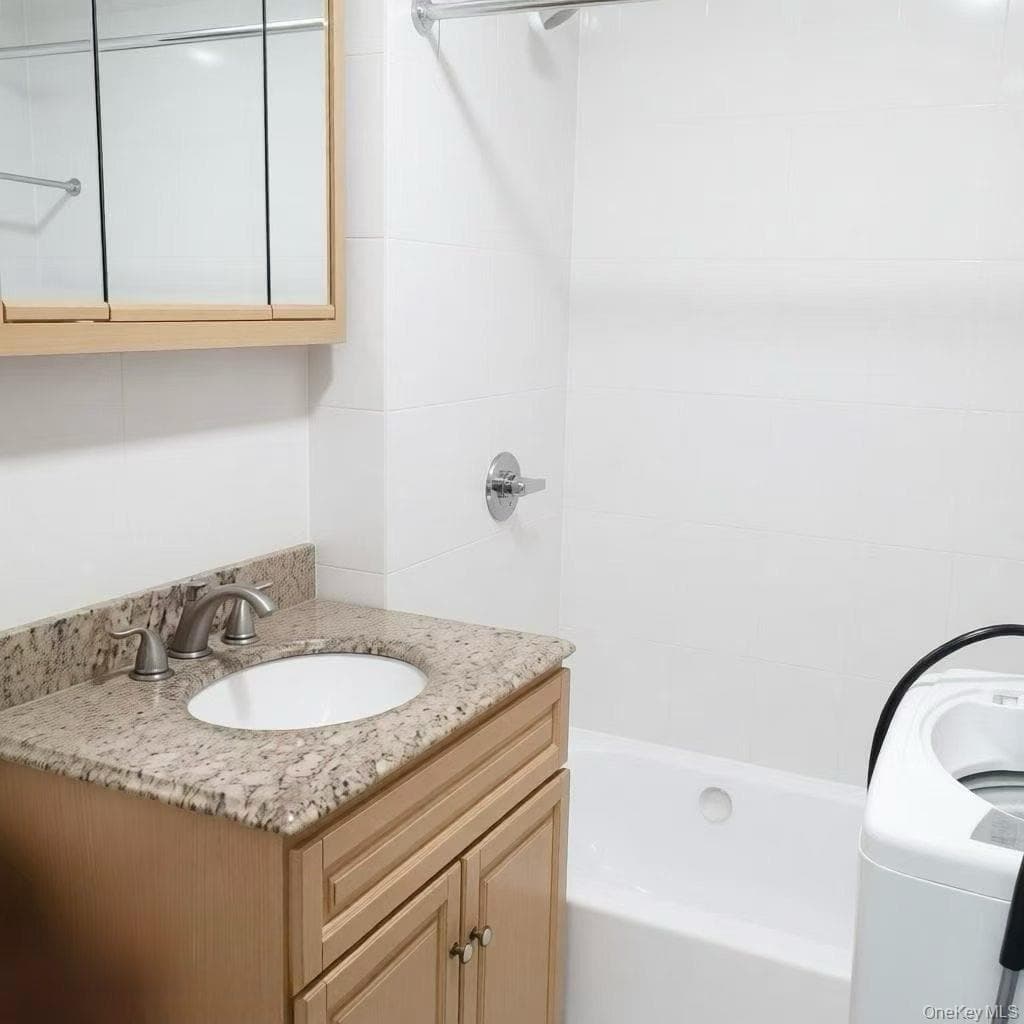 37-13 107th Street Unit: 4A thumbnail 5