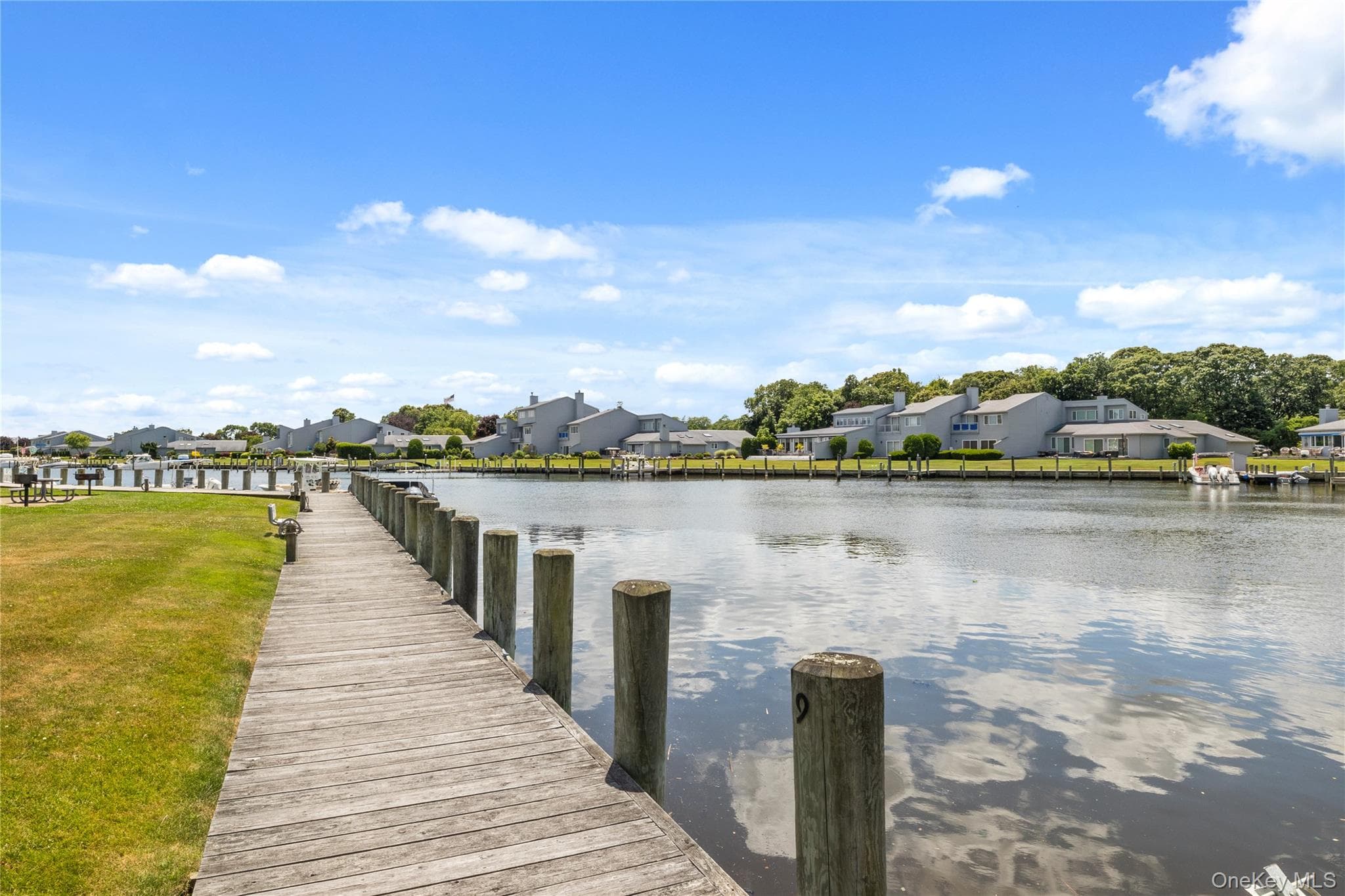 147 Fairharbor Drive Unit: 147 thumbnail 2