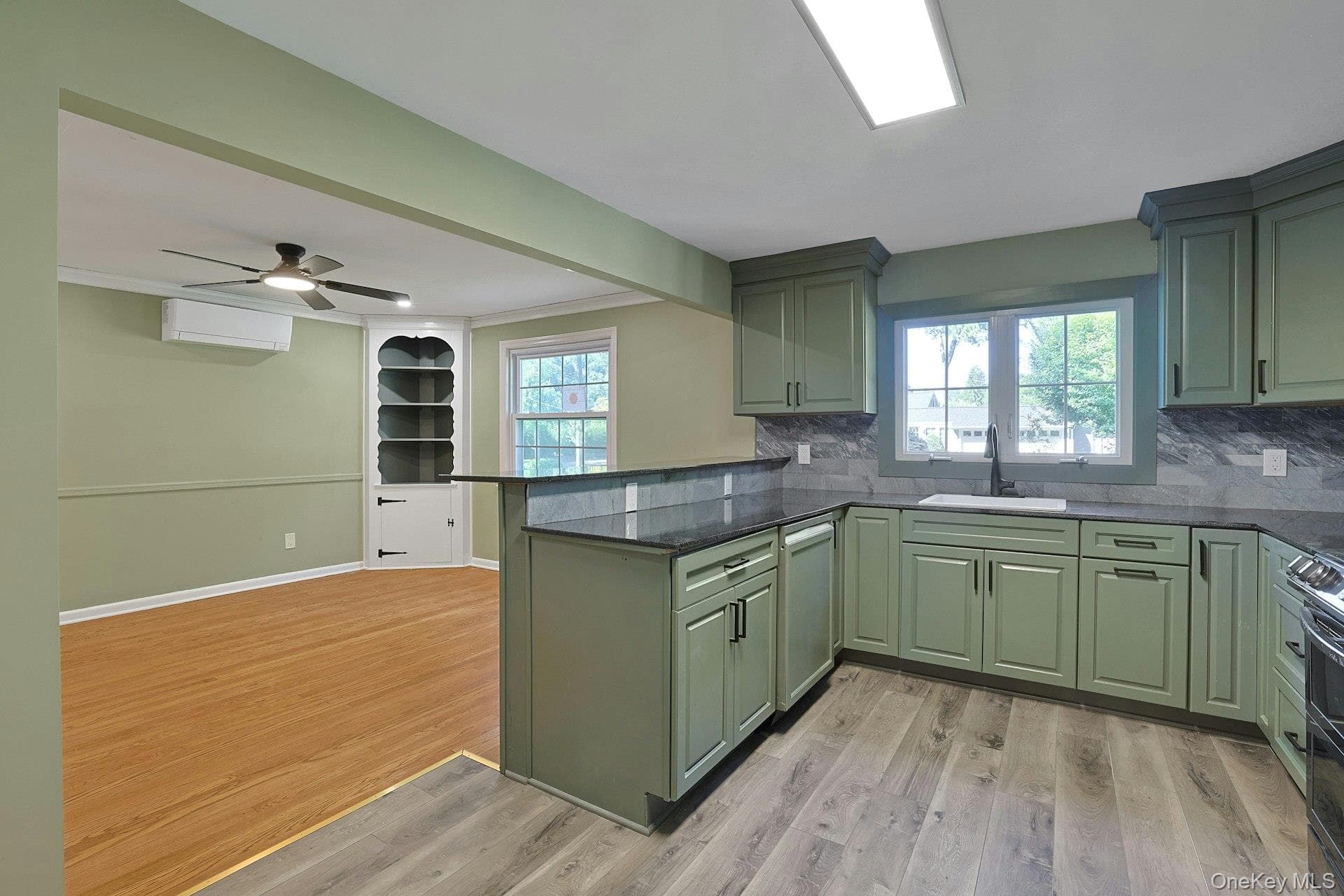 556 Babbling Brook Lane thumbnail 15