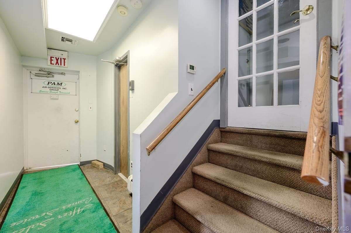 701 Park Place thumbnail 14