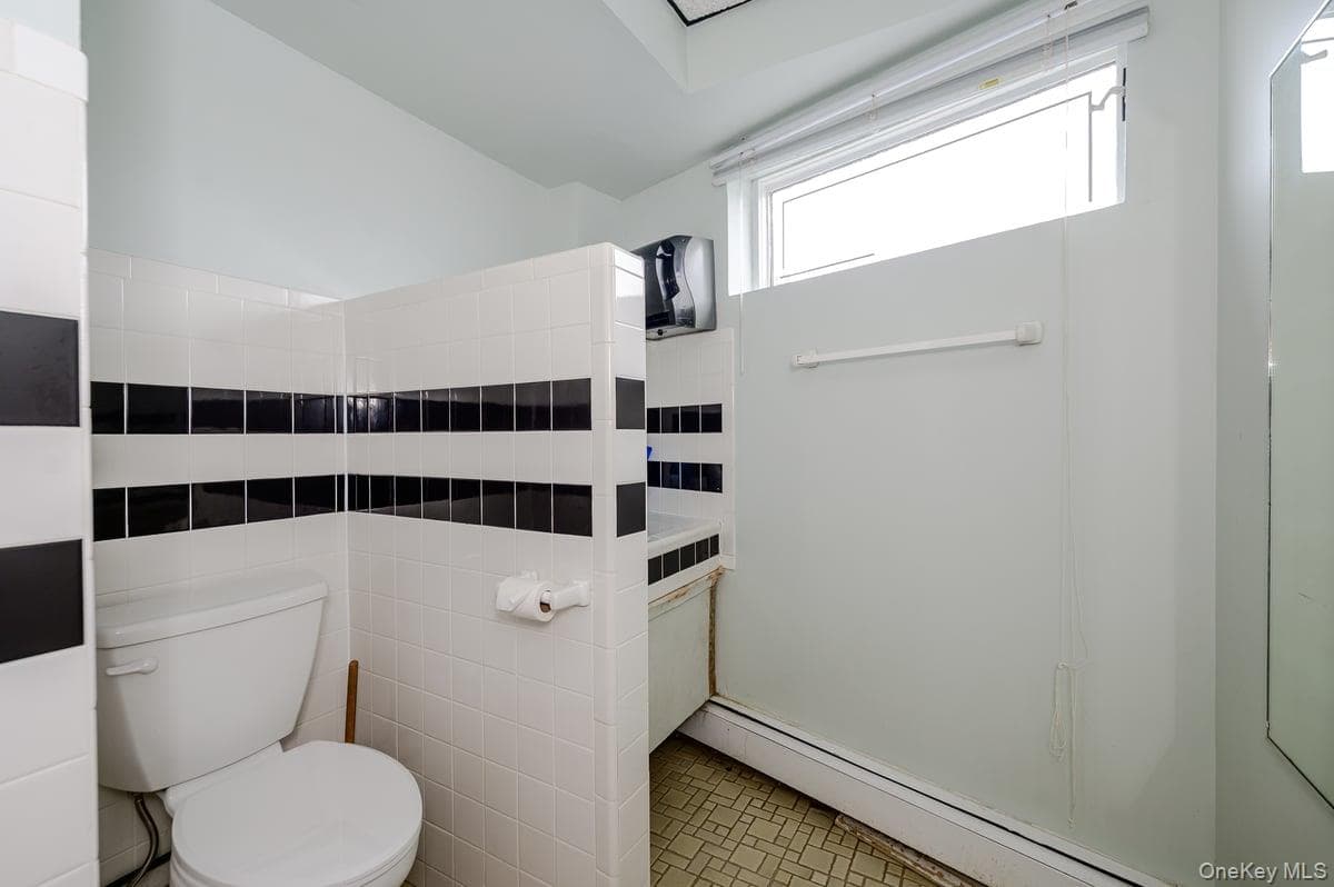 701 Park Place thumbnail 25