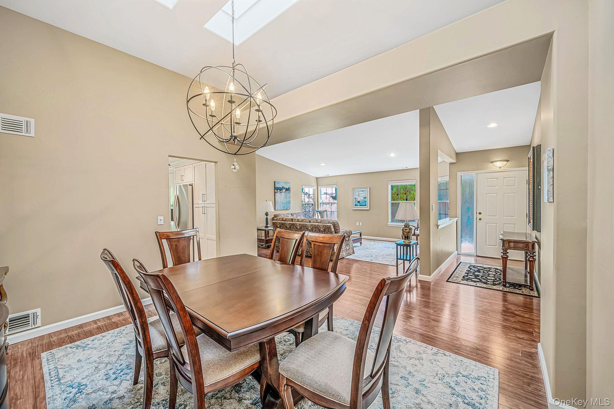 20 Wainscott Court thumbnail 7