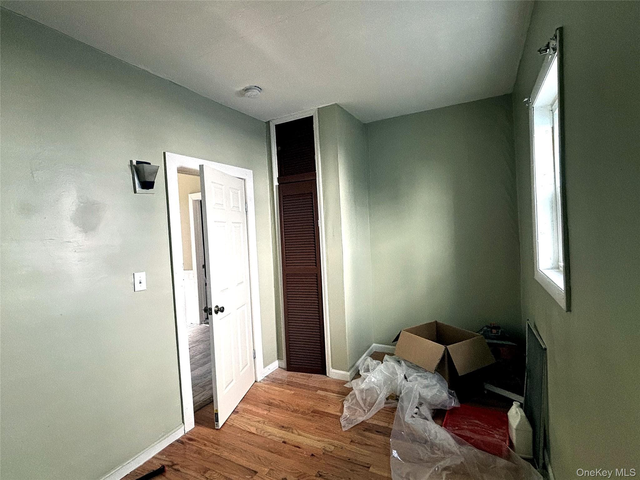 917 Norwood Ave AVE thumbnail 4