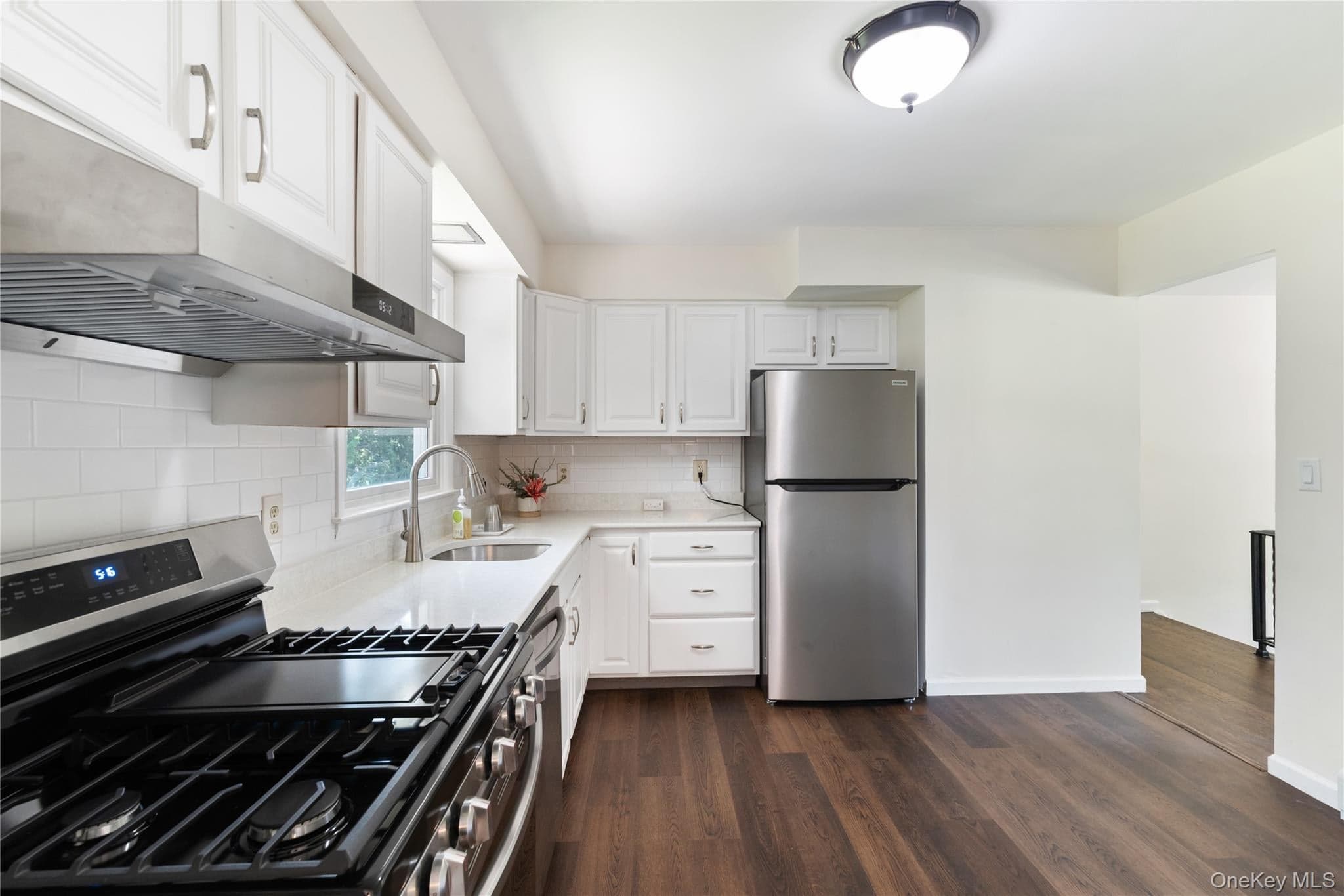11 Alpert Drive thumbnail 17
