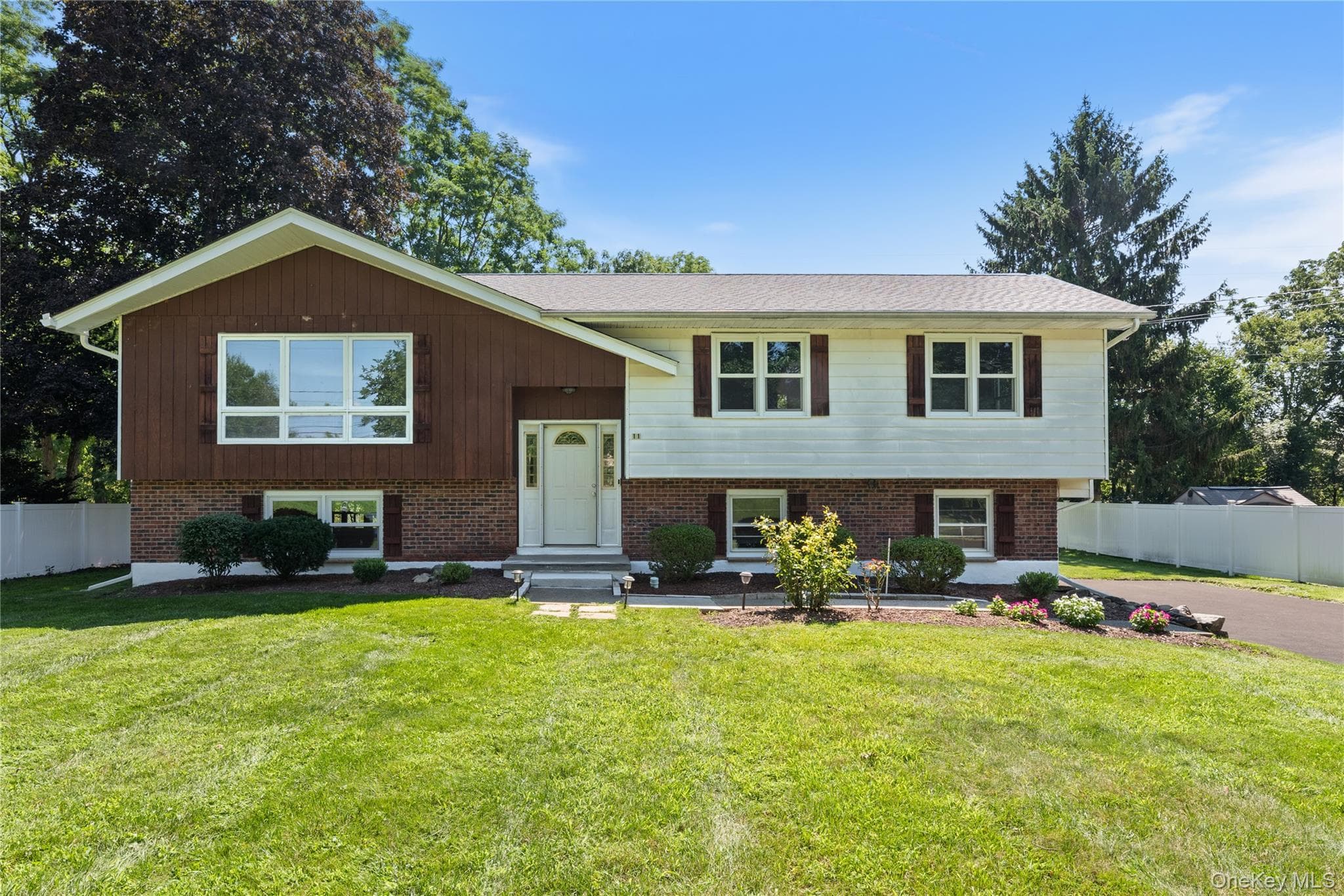 11 Alpert Drive thumbnail 2