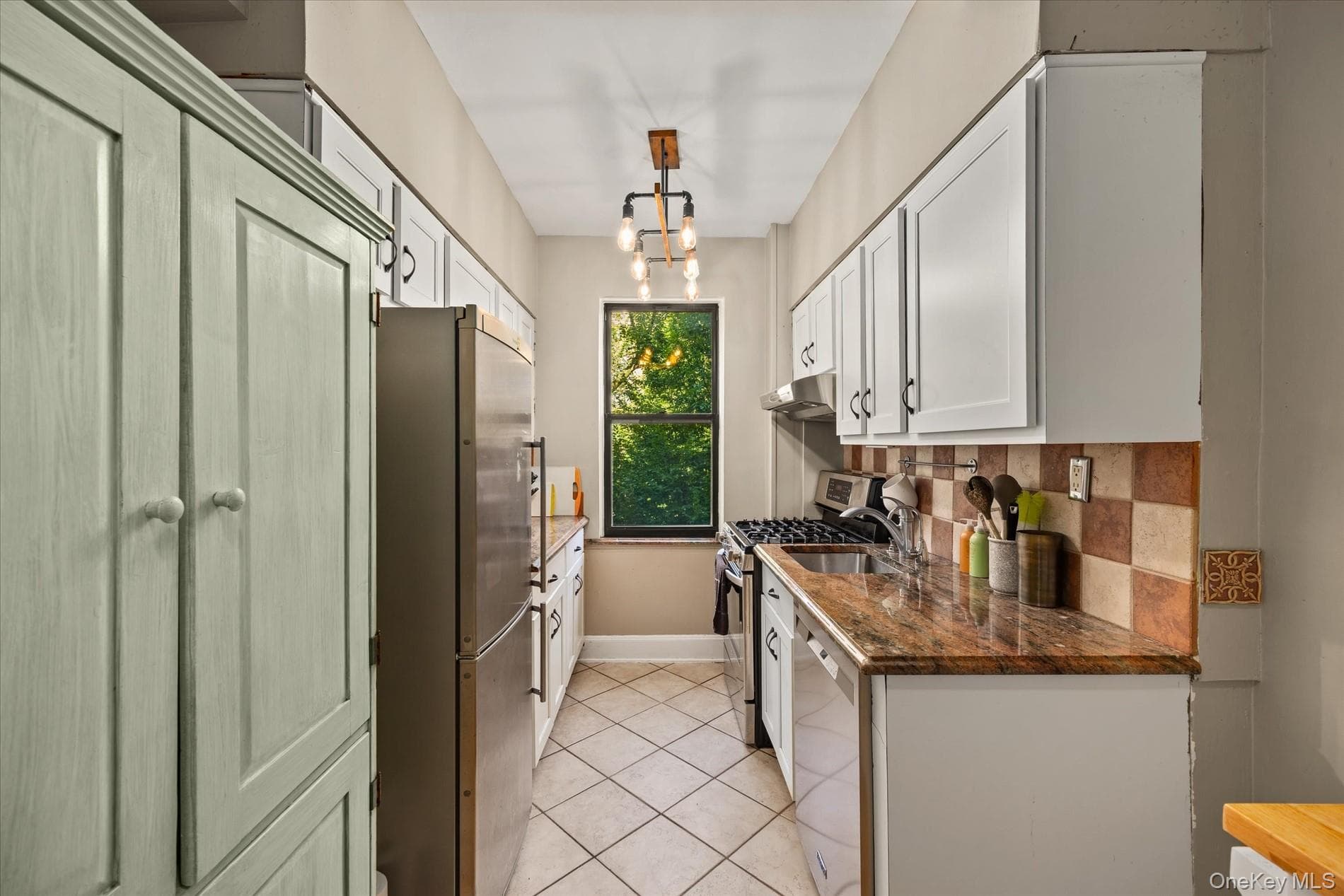65 Park Terrace East TER Unit: C48 thumbnail 6
