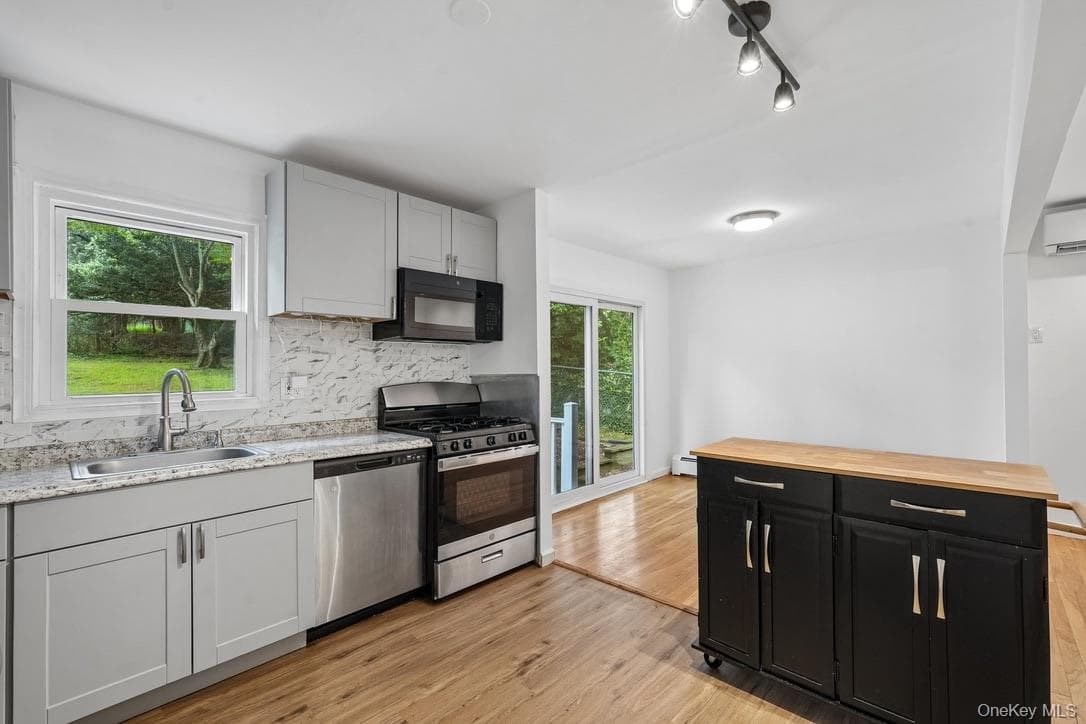 82 Stephens Road thumbnail 14