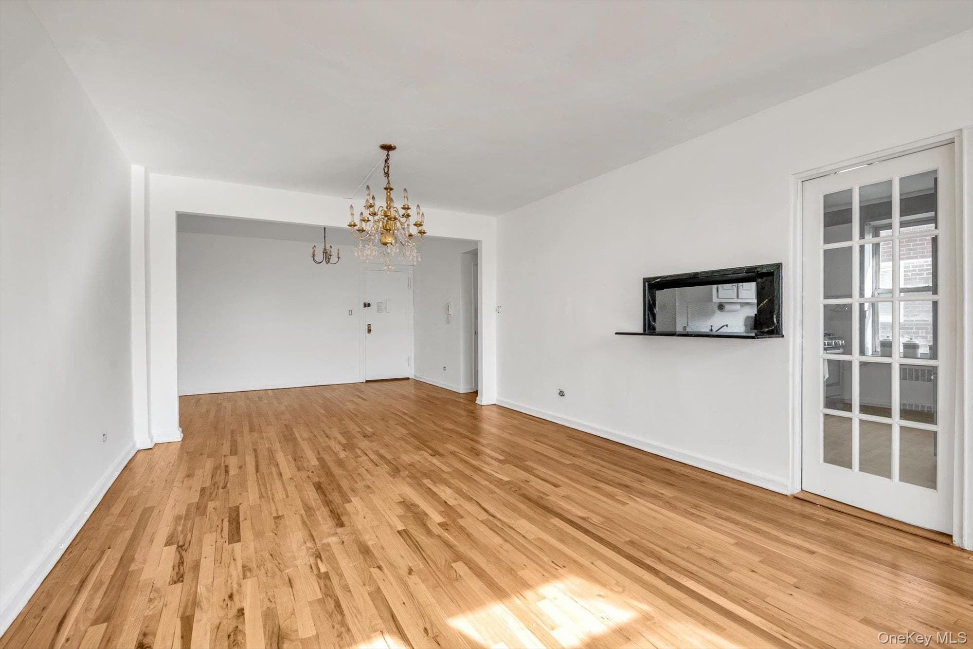 79-10 34th Avenue Unit: 7W thumbnail 4