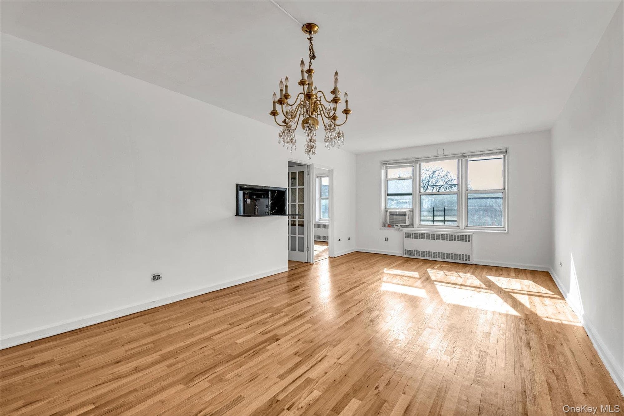 79-10 34th Avenue Unit: 7W thumbnail 3