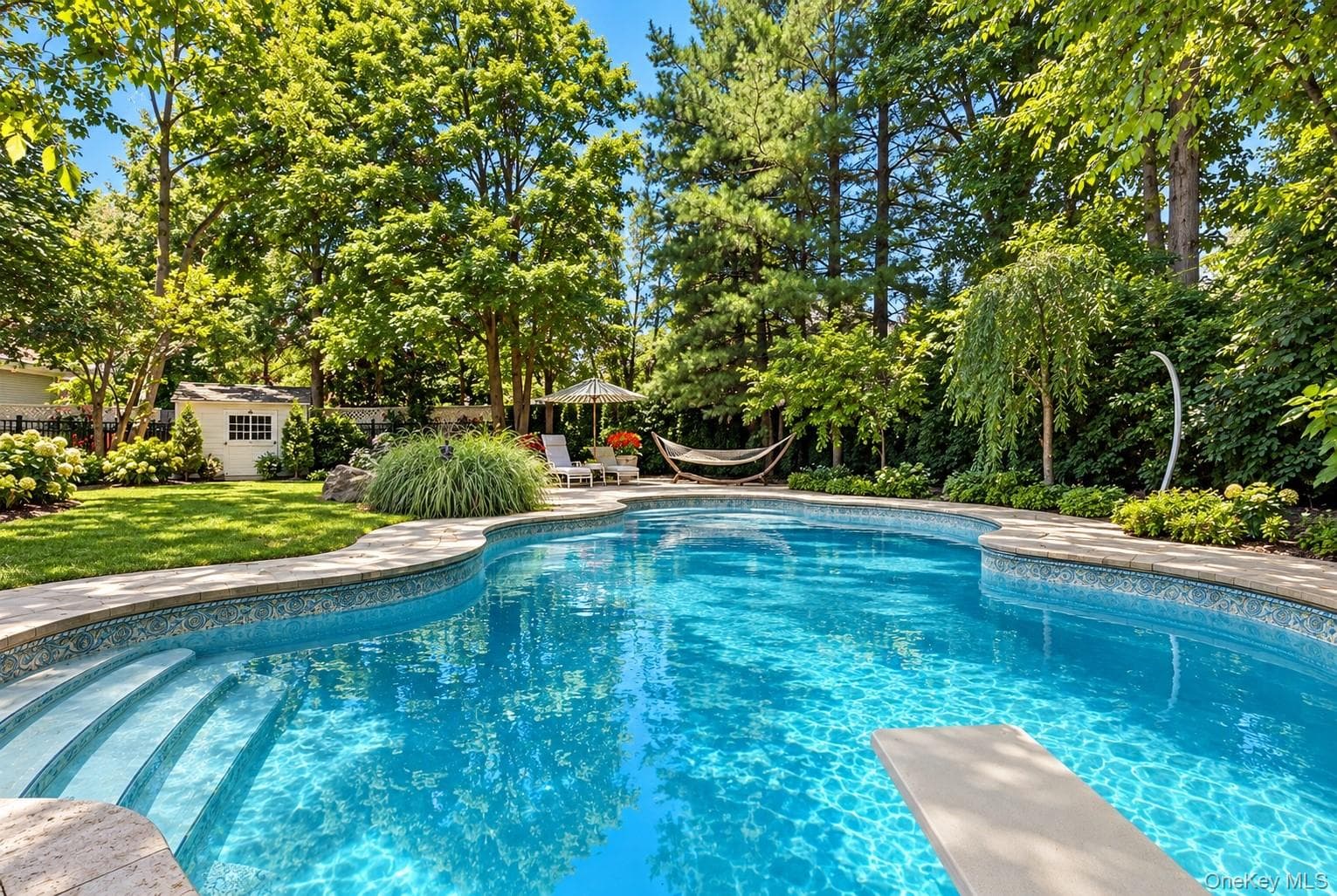 24 Avenue B thumbnail 40