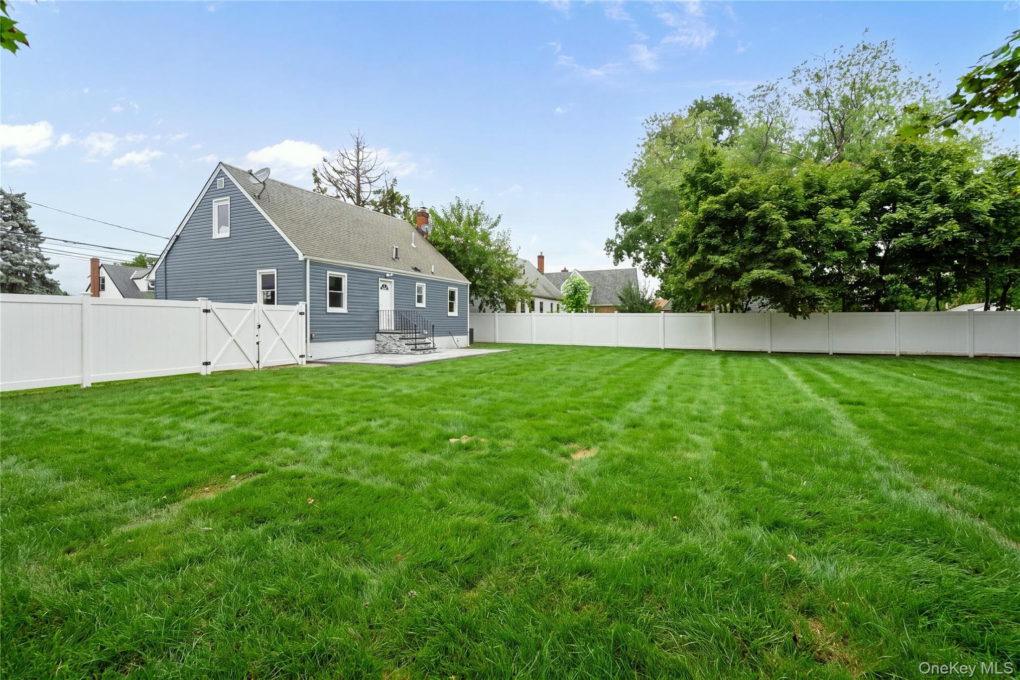 48 Cliff Avenue thumbnail 4