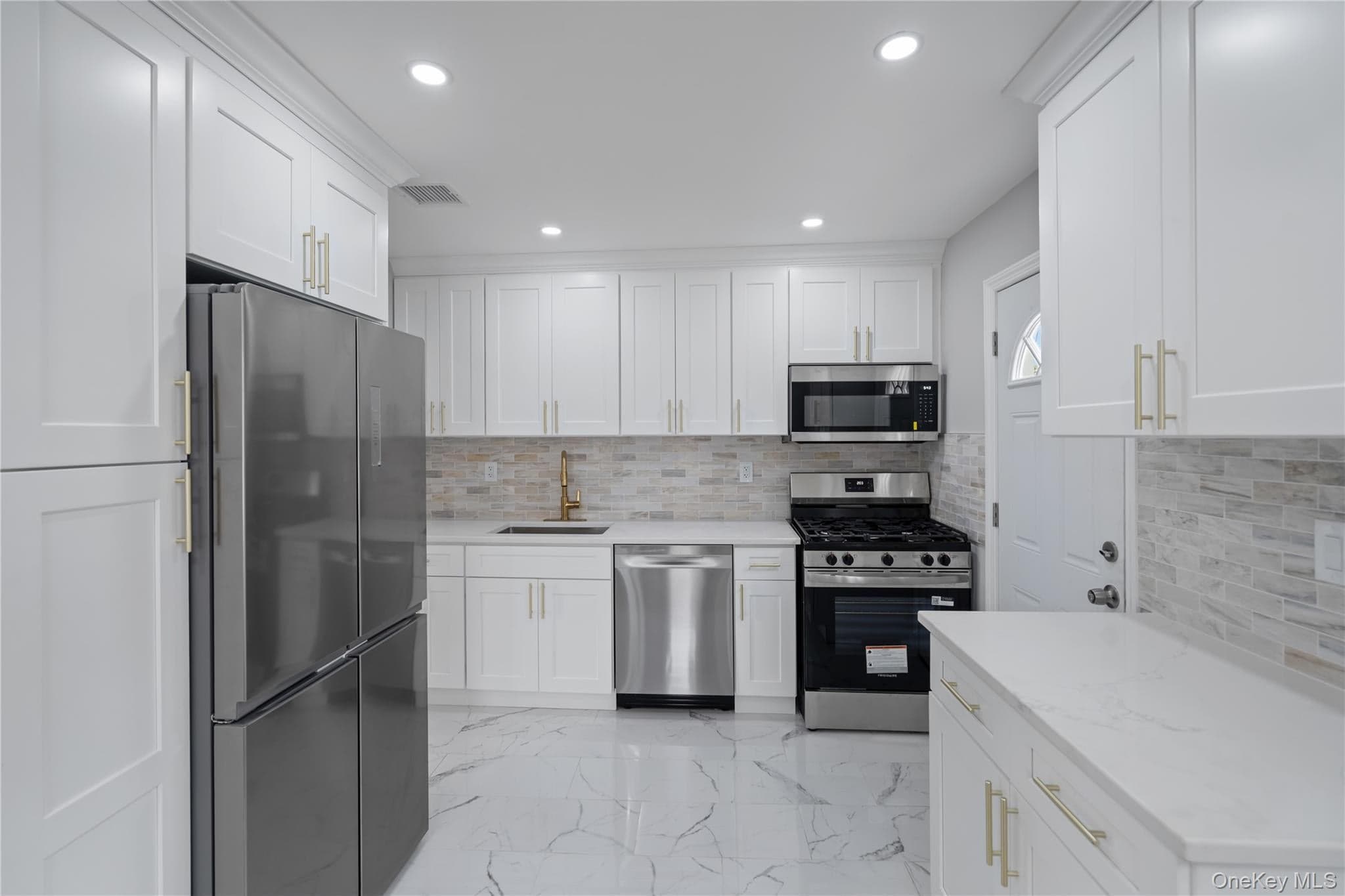 48 Cliff Avenue thumbnail 15