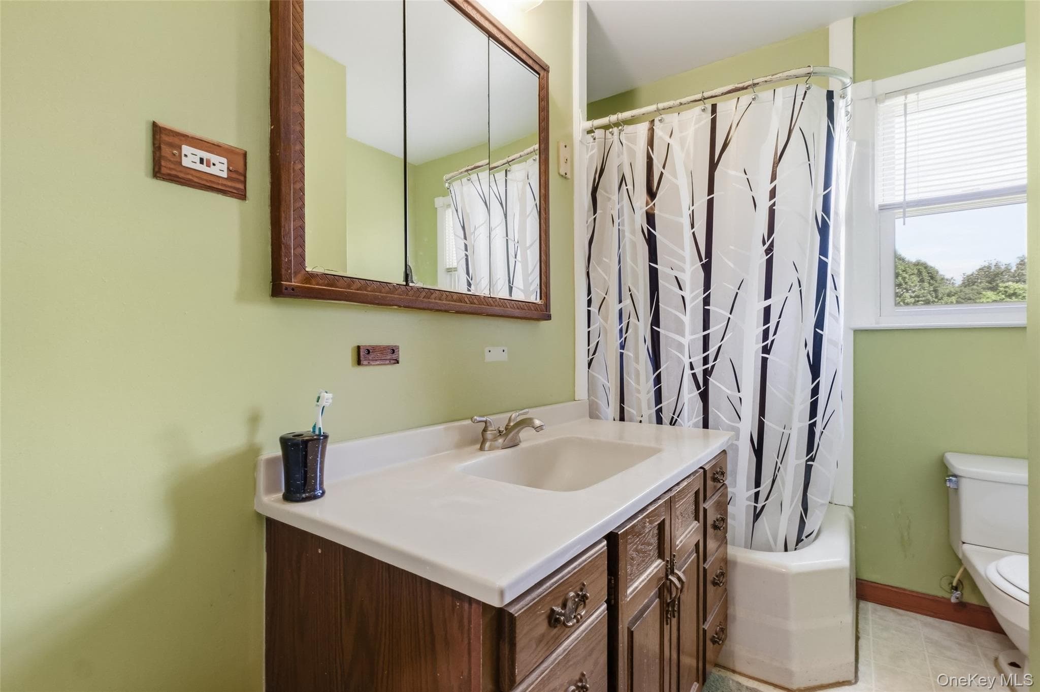 35 Willow Road thumbnail 16