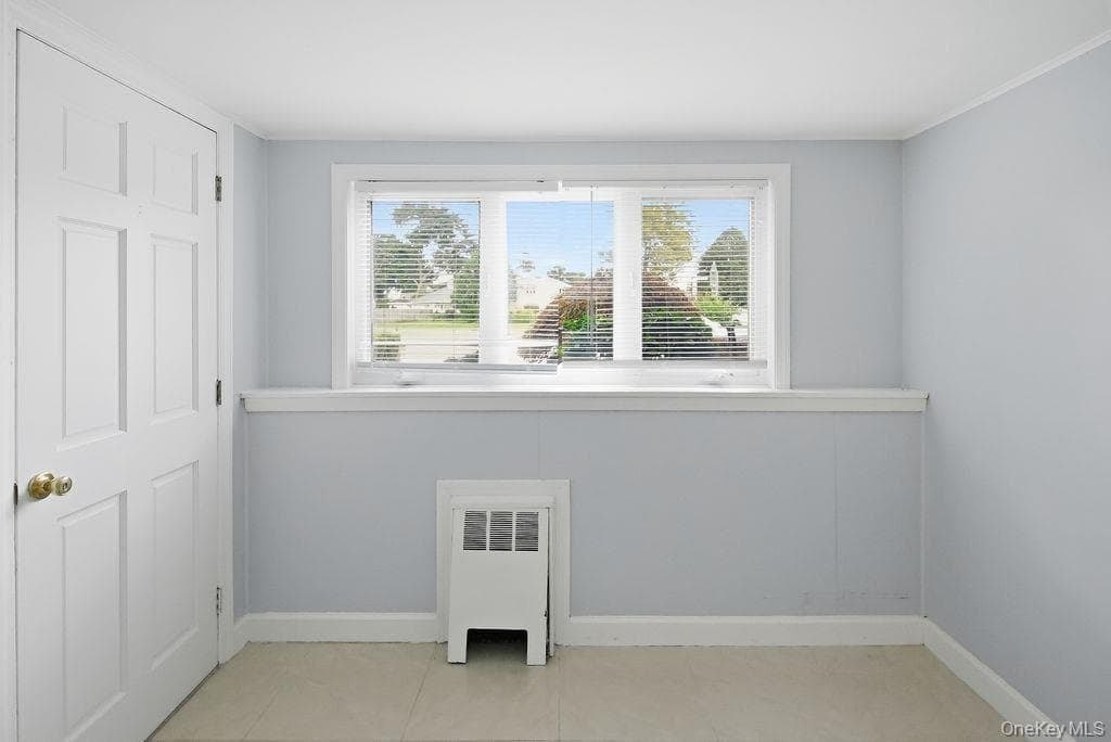 1072 Hicksville Road thumbnail 26