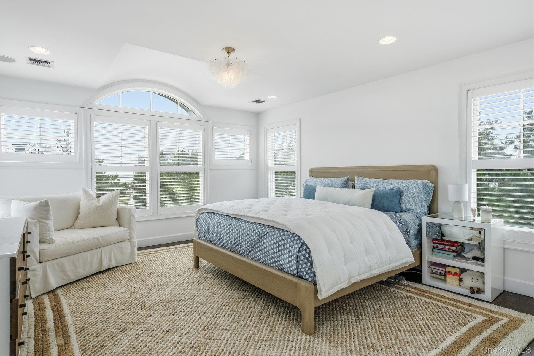 824 Dune Road thumbnail 16