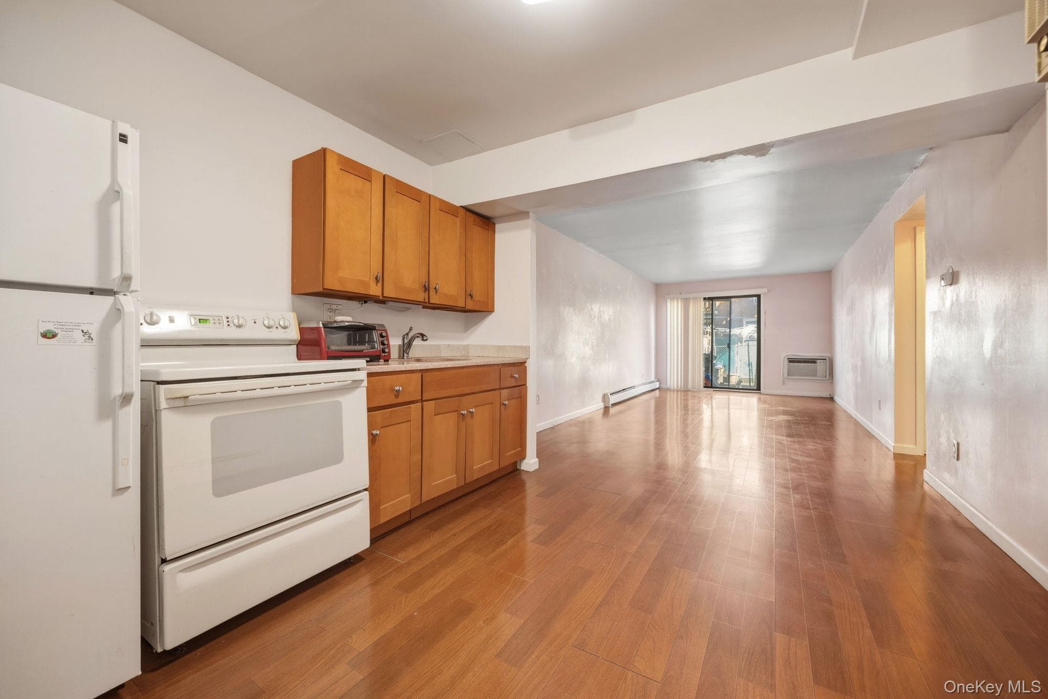 240-43 69 Avenue thumbnail 28
