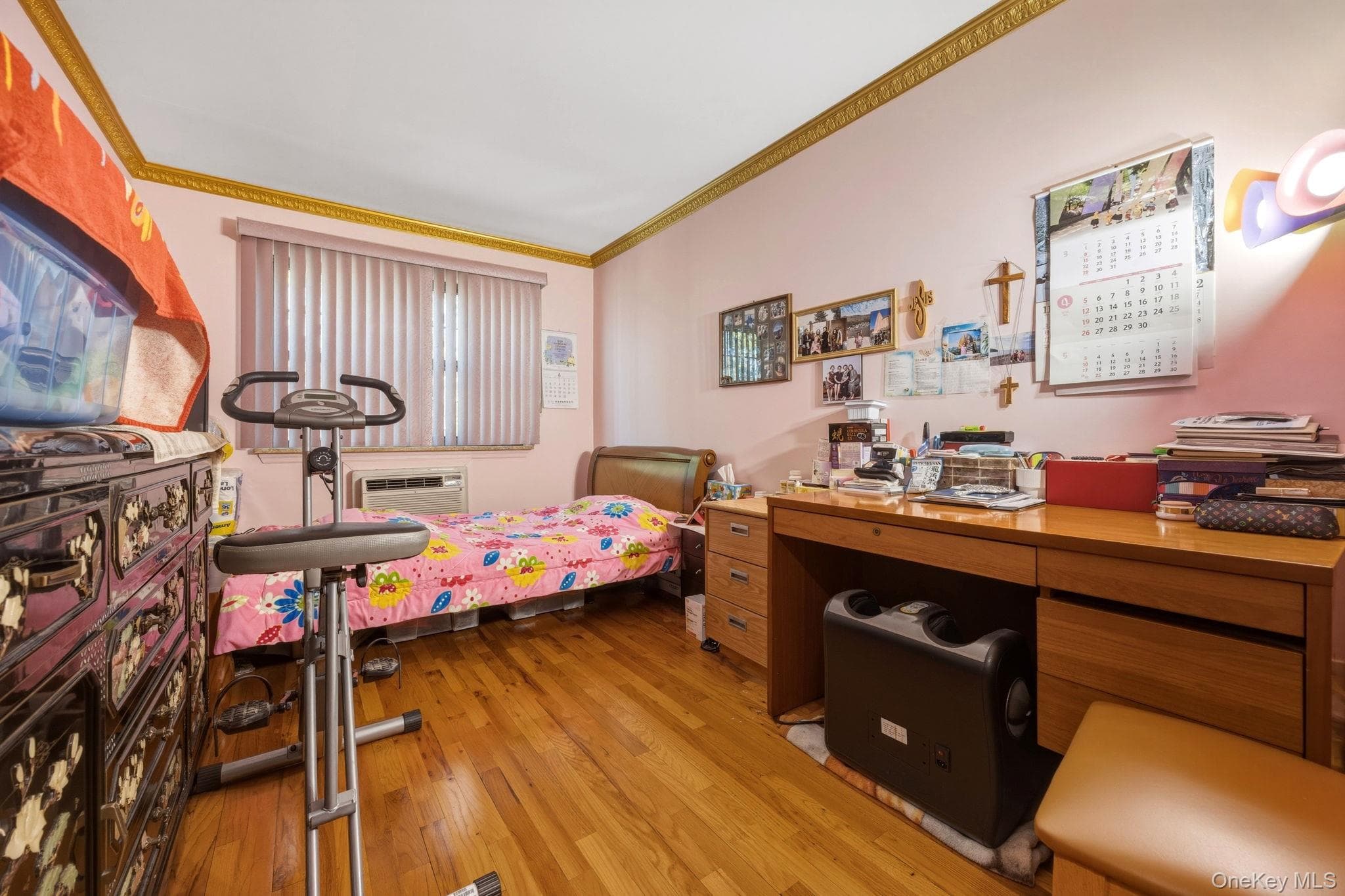 240-43 69 Avenue thumbnail 13