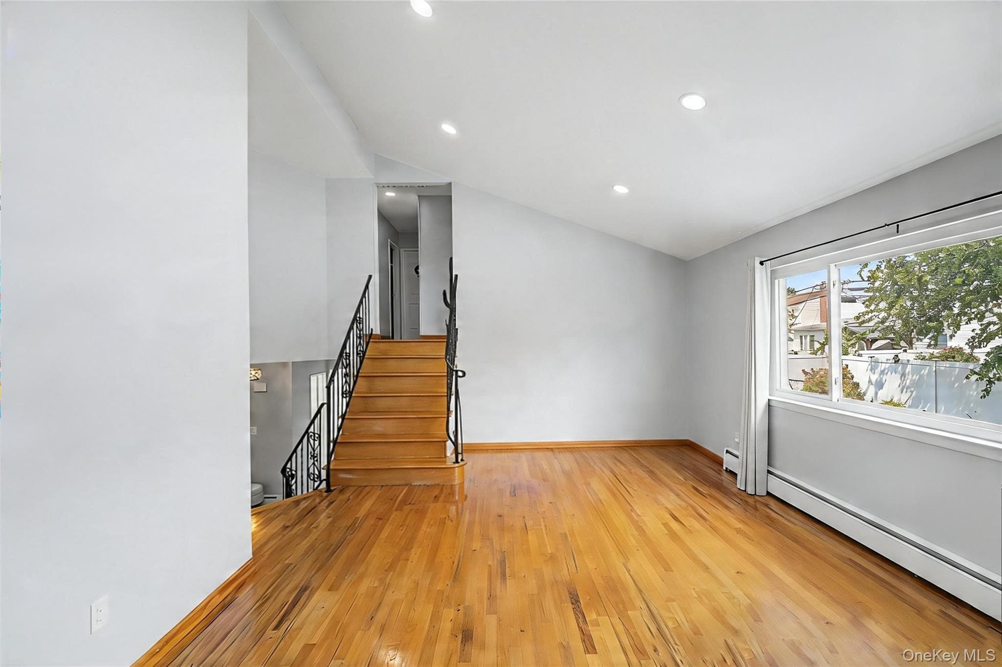 16 Hunt Place thumbnail 17