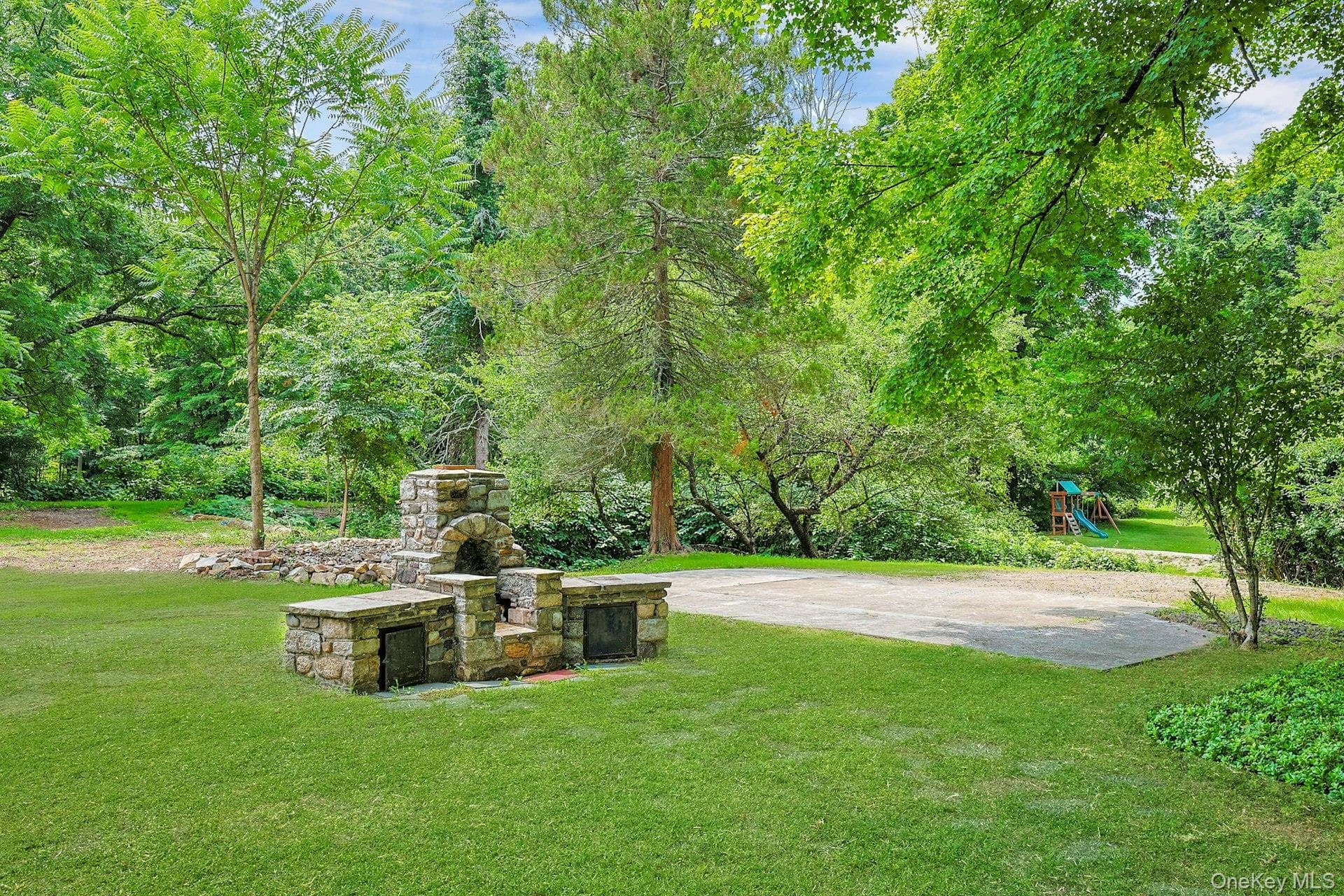 252 Watch Hill Road thumbnail 34