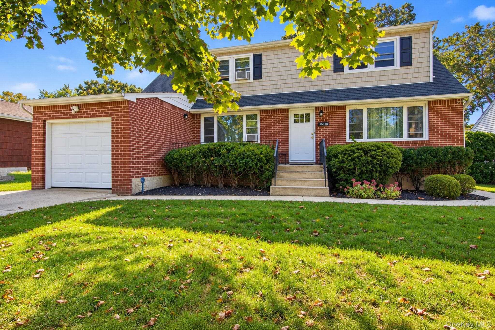 118 Liberty Street, Deer Park