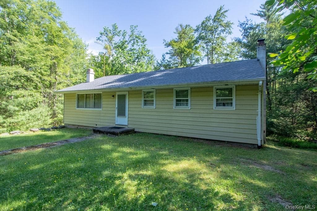 810 Ulster Heights Road thumbnail 3
