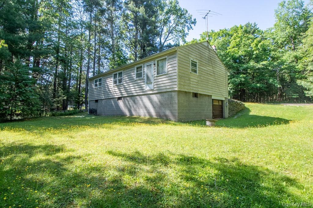 810 Ulster Heights Road thumbnail 6