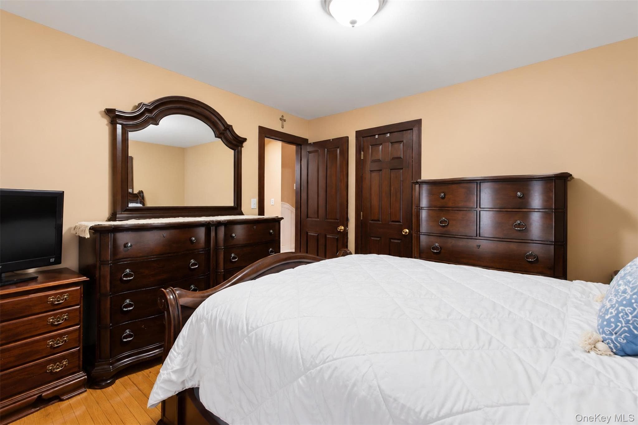 13 Columbia Avenue thumbnail 8